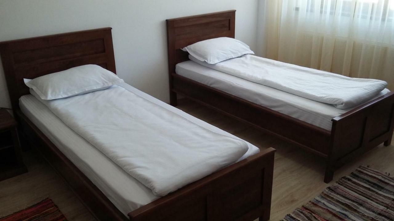 Pensiunea Poiana Soarelui Brates Zewnętrze zdjęcie